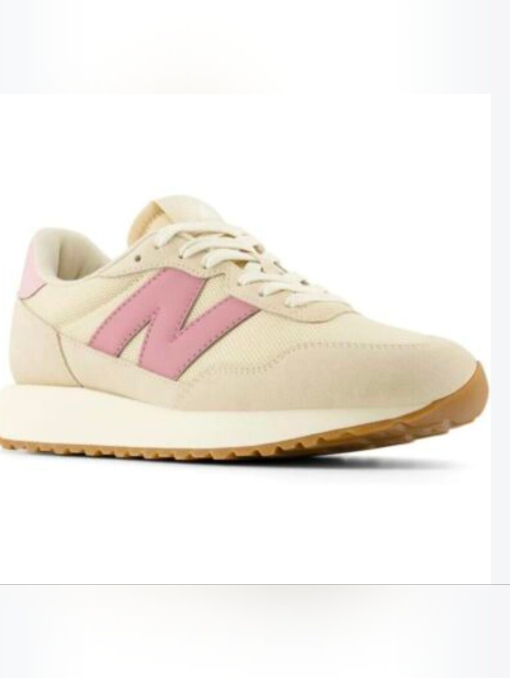 New Balance Women's Cream Sneaker with Pink 'N' Accent